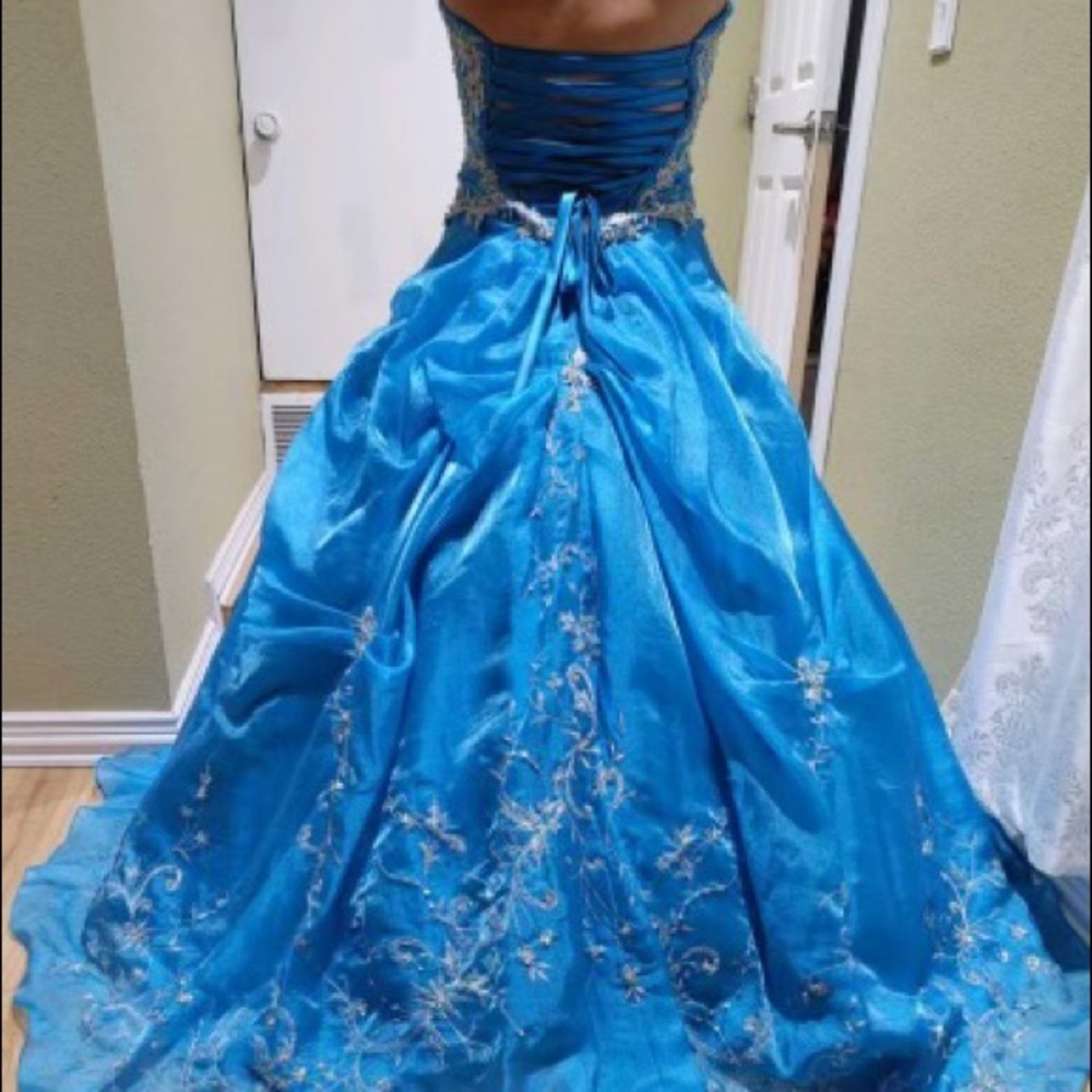 Ball gown